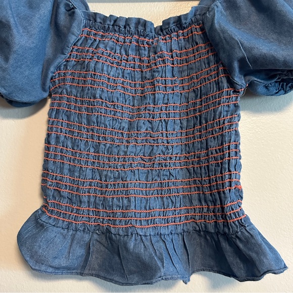 Vince Camuto Blue Smocked Puff Sleeve Girls Top Size 10 - Picture 3 of 6